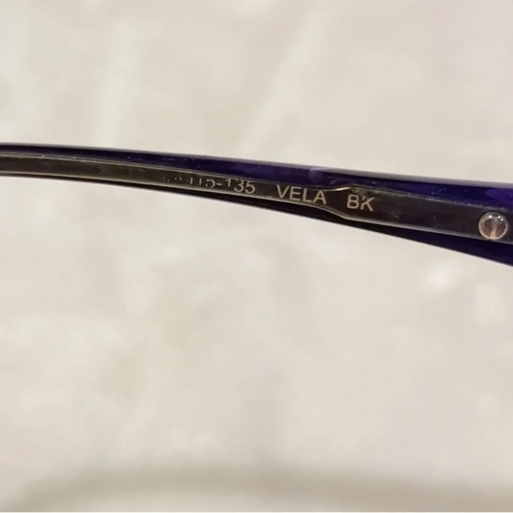 Vera Wang Eyeglass Frames. Blue.